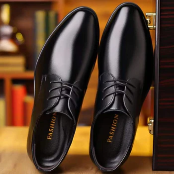Dedo apontado de Negócios Sapatos de Couro Outono Britânico Homens do Estilo do Calçado Casual Cor Sólida Oxfords Zapatos Para Homens