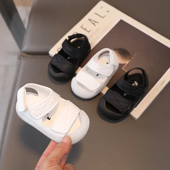 Verão Novo Bebê Andando Sapatos de Sandálias para Meninos Recém-nascidos Calçados Bebês Praia Caminhantes Suave Respirável Sola Não-sliped Meninas Tamancos